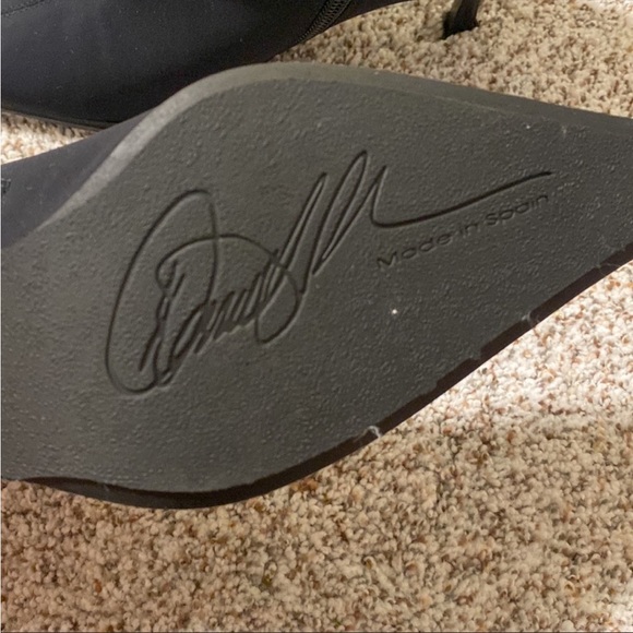 Like new! Lucia booties - Picture 3 of 5